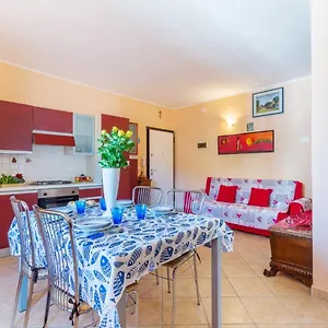 Appartamento Lido Degli Estensi Flat Con Balcone E Parcheggio!, Llido Degli Estensi