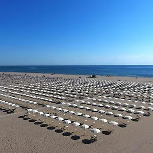  Campingplatz Albatross Mobile Homes On Mare E Pineta