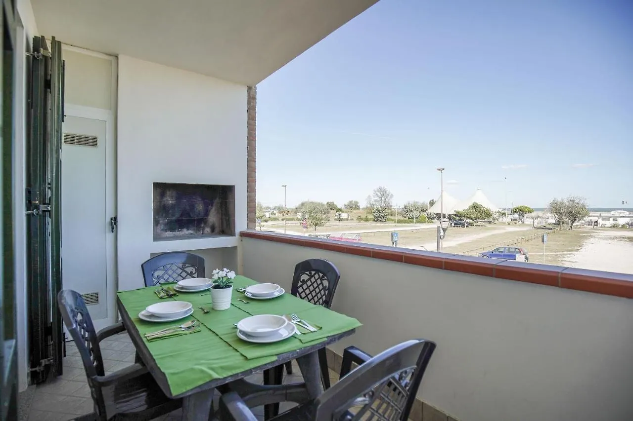 Smith 2B Apartment Llido Degli Estensi Italy